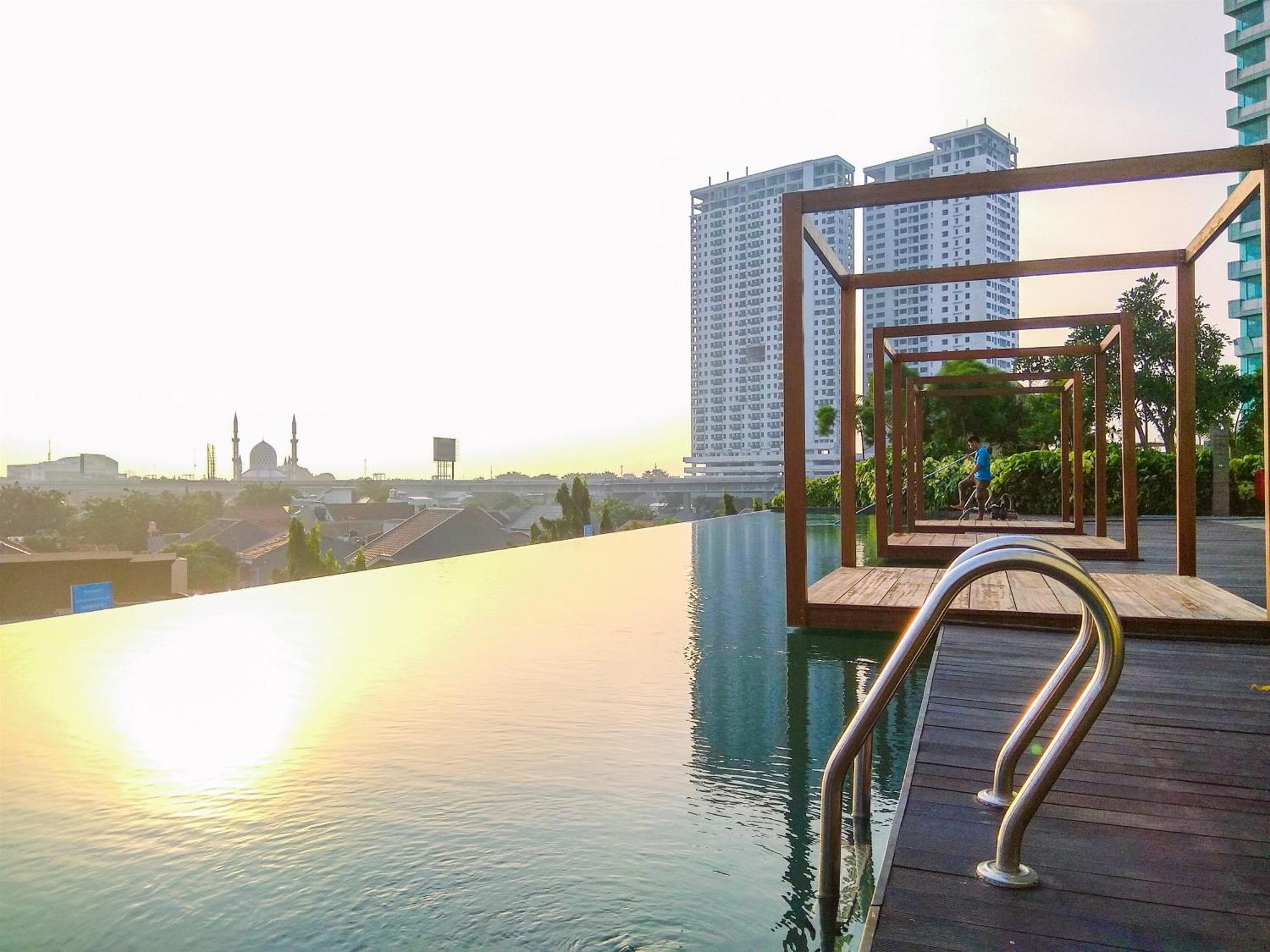Spacious At Grand Kamala Lagoon By Travelio *