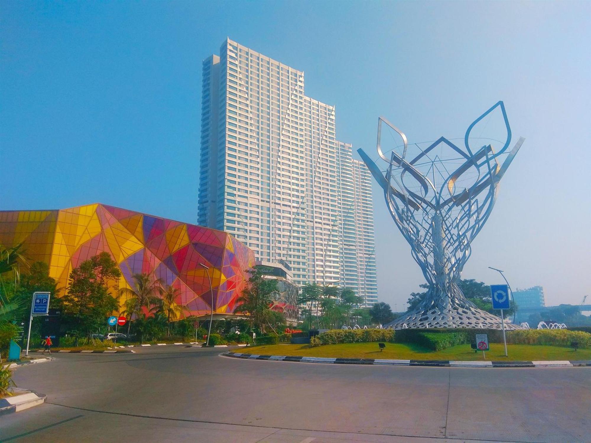 Spacious At Grand Kamala Lagoon By Travelio Apartemen